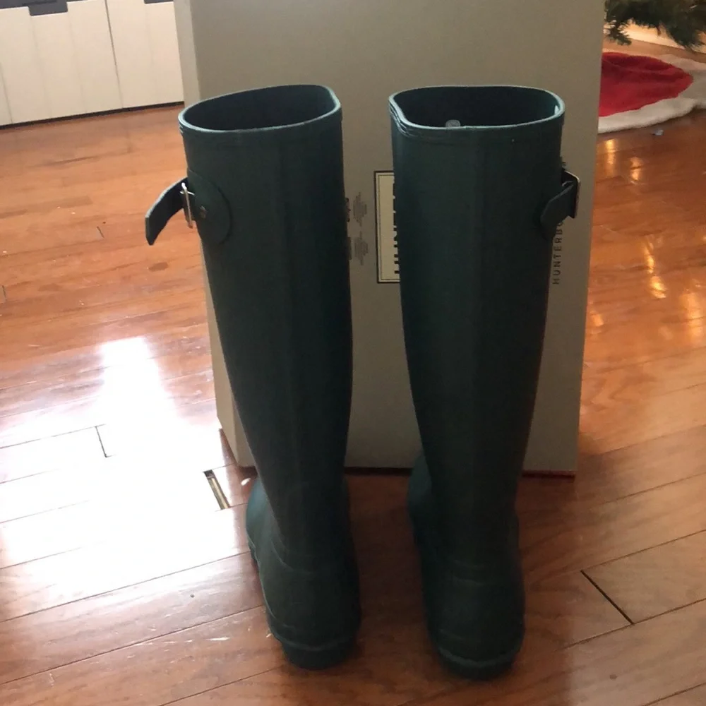Women's Hunter Rain Boots - Picture 4 of 8